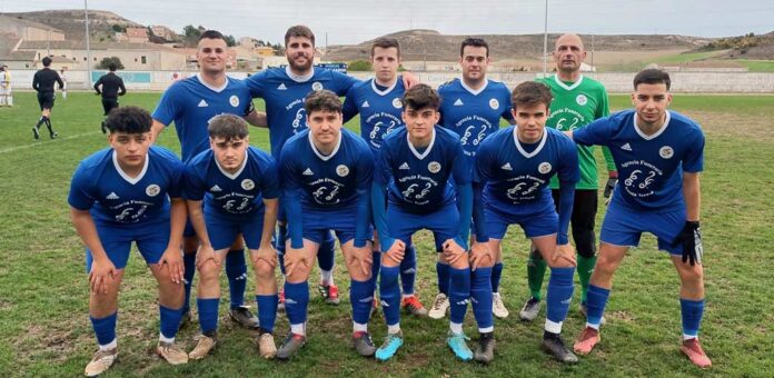 Once inicial del CD Cuéllar antes del partido ante el Real Sitio. | Foto: CD Cuéllar |