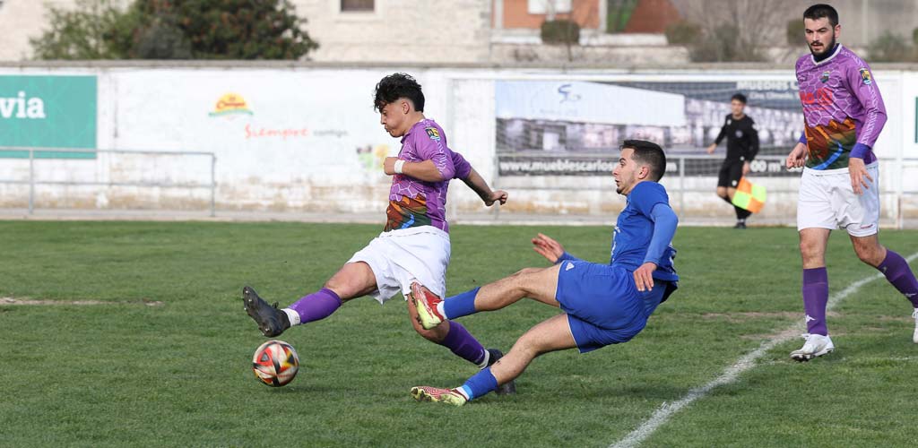 cd-cuellar-monteresma-2025-ES-GGG_8924 Partido entre el CD Cuéllar y el Monteresma. | Foto: Gabriel Gómez |