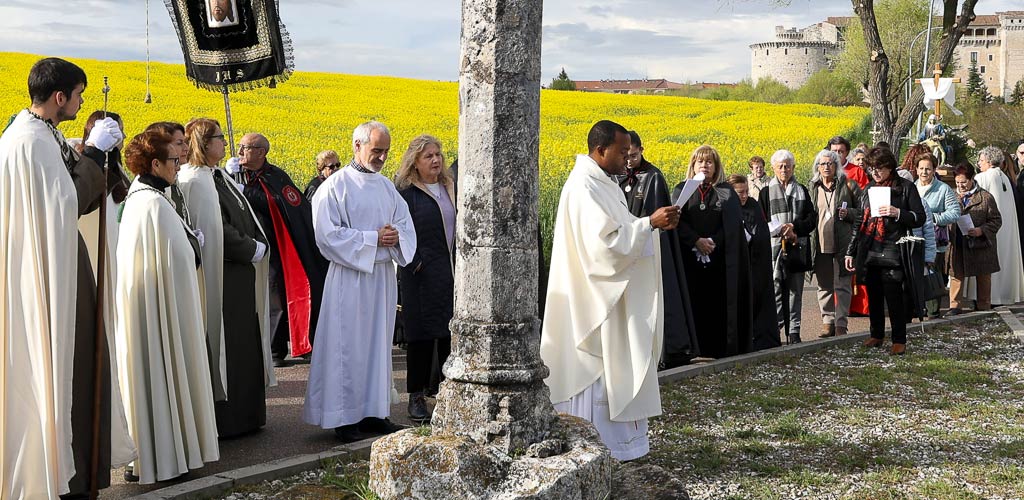 procesion-compasion-alamillo-semana-santa-2025-ES-GGG_9907 Procesionaria de Nuestra Señora del Compasión. | Foto: Gabriel Gómez |