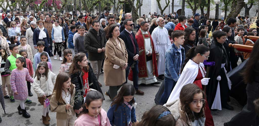 procesion-domingo-ramos-semana-santa-2025-ES-GGG_0346 Procesión del Domingo de Ramos de Cuéllar de 2025. | Foto: Gabriel Gómez |