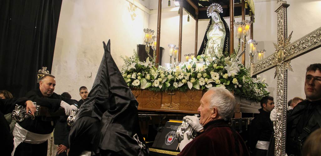 procesion-viernes-santo-2025-ES-NPM_7340