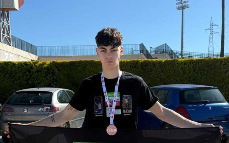 Hugo González consigue un bronce en el Campeonato de España Kick Boxing Sénior 2025