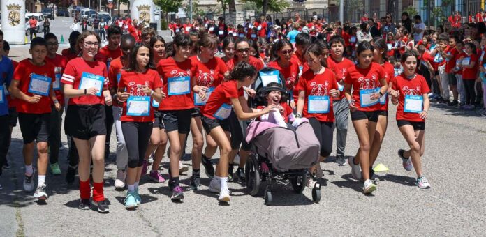 Carrera Solidaria a favor de Unicef en el colegio Santa Clara de Cuéllar. | Foto: Gabriel Gómez |