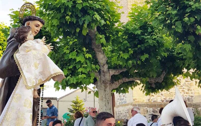 Navas de Oro inicia sus fiestas en honor a San Antonio