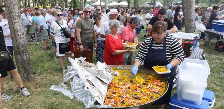 Vecinos de toda la Villa y Tierra de Cuéllar disfrutaron en Montemayor de Pililla de su fiesta anual