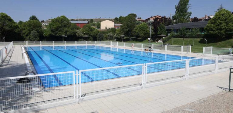 La piscina de verano de Cuéllar abre esta tarde sus puertas con acceso gratuito