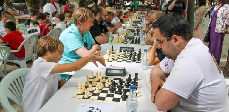 El vallisoletano Iván Alonso, ganador del XI Torneo de Ajedrez Villa de Cuéllar