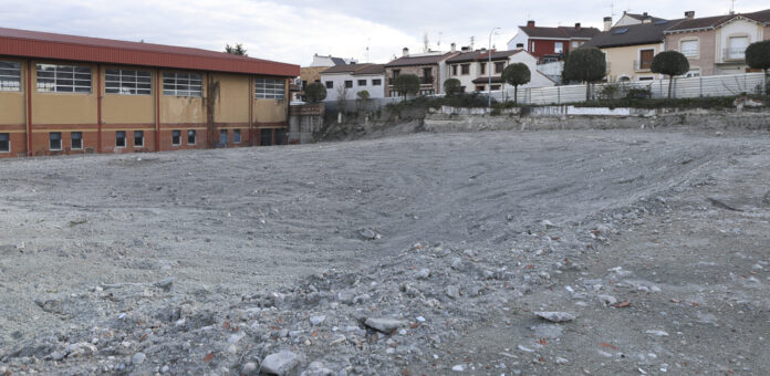 Parcela donde se construirá el nuevo centro de salud de Cuéllar. | Foto: Gabriel Gómez |