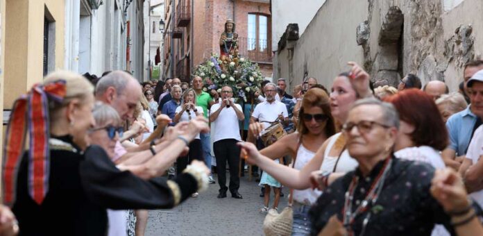 Procesión de bajada de la Virgen del Rosario 2025. | Foto: Gabriel Gómez |