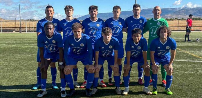 Once inicial del CD Cuéllar ante el Pinillos. | Foto: Darío Cachorro |