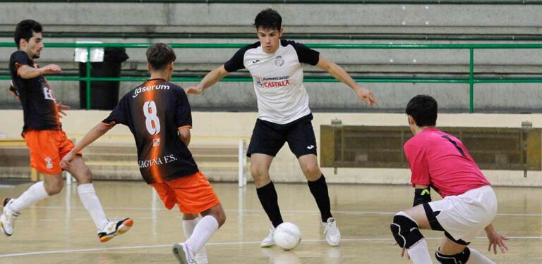 El Racing Cuéllar vence a domicilio a un Laguna FS que pudo dar la sorpresa