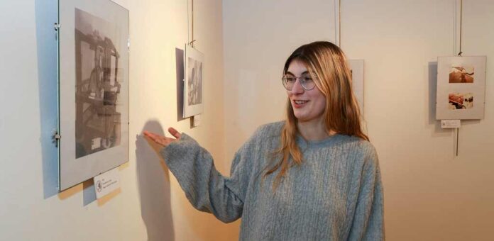 Exposición «Oficios y establecimientos a través de las imágenes», organizado pro la Fundación Archivo Casa Ducal de Alburquerque. | Foto: Gabriel Gómez |