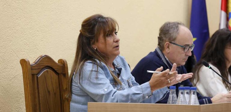 Nuria Fernández afirma que el gasto de personal del Ayuntamiento de Cuéllar crece más que sus ingresos