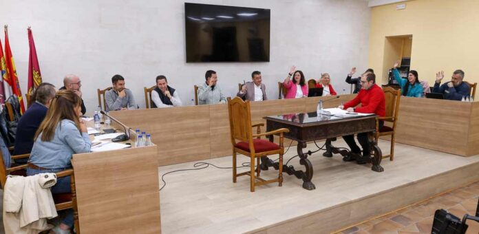 Pleno ordinario del Ayuntamiento de Cuéllar de octubre de 2025. | Foto: Gabriel Gómez |