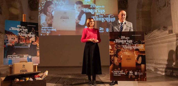 El presidente de la Diputación de Segovia, Miguel Ángel de Vicente, y la diputada Magdalena Rodríguez presentan la campaña navideña por el 20 aniversario de la marca Alimentos de Segovia. | Foto: Diputación de Segovia |