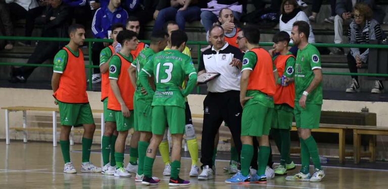 El FS Cuéllar Cojalba sufre a manos de un buen Salamanca su primera derrota en casa