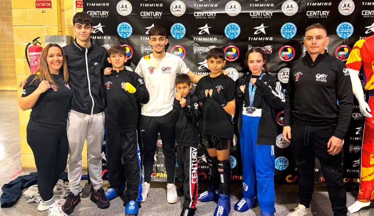 Lluvia de medallas para los kickboxers cuellaranos en la final de la Stars League 2025