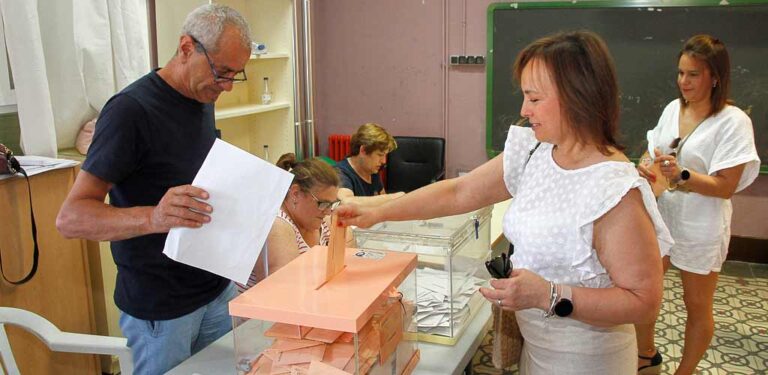 Mañueco disuelve las Cortes y convoca elecciones en Castilla y León el 15 de marzo