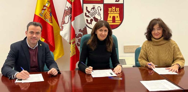 La Junta cede al Ayuntamiento de Cuéllar un tramo de la antigua CL-601 para el carril peatonal