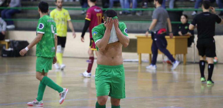El FS Cuéllar Cojalba acusa las bajas y su falta de gol en la derrota en casa ante Trepalio