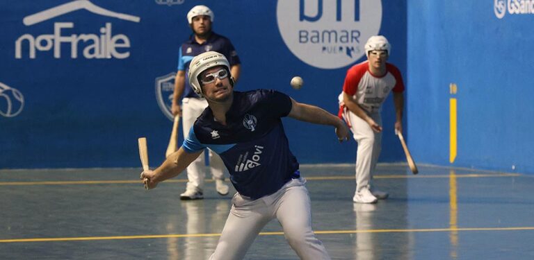 El Club Pelota Vallelado se estrena en casa con victoria sobre el Adurtza