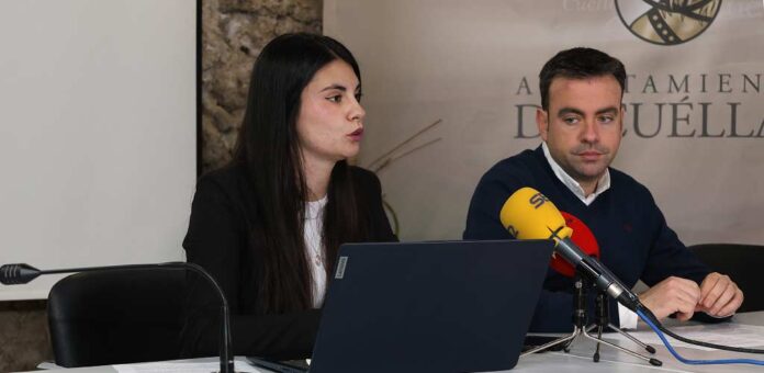 La concejala de Hacienda y Desarrollo Económico, Lucía Arranz, y el alcalde, Carlos Fraile, presentan los presupuestos elaborados por el Equipo el Gobierno en 2026. | Foto: Gabriel Gomez |