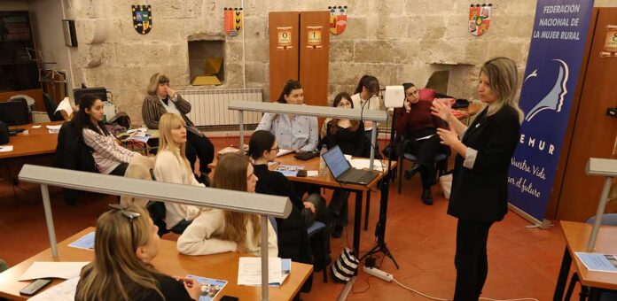 Programa She's got a Biz dentro del Erasmus+ gestionado por FEMUR. | Foto: Gabriel Gómez |