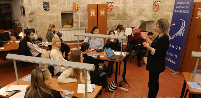 FEMUR clausuró en Cuéllar su programa Erasmus+ de emprendimiento femenino rural