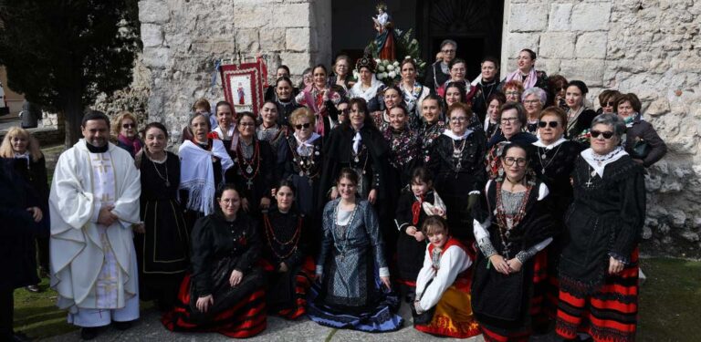 El sol acompaña las celebraciones de Santa Águeda en Cuéllar