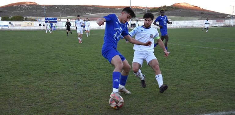 El CD Cuéllar tumba al Unami con remontada