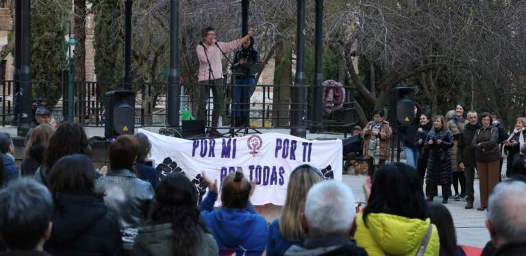 Cuéllar clama por una sociedad igualitaria en el 8M