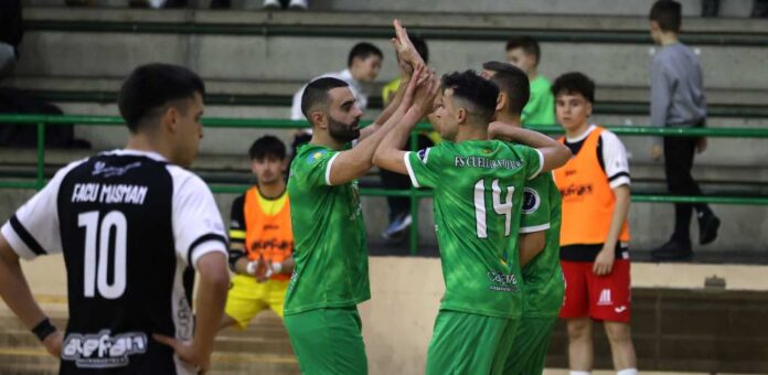 Partido entre el FS Cuéllar Cojalba y el River Zamora. | Foto: Gabriel Gómez |