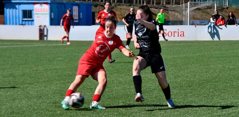 El CD Cuéllar femenino se desinfla en Soria