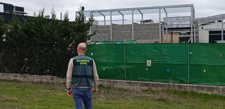 La Guardia Civil detiene a cuatro hombres por hurto en una empresa de Sanchonuño