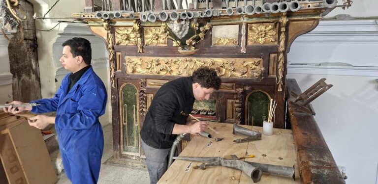 Comienzan las obras de restauración del órgano barroco de Fuentesaúco de Fuentidueña