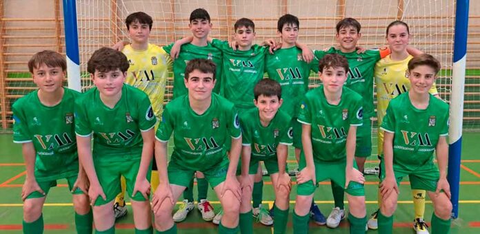 Equipo Infantil del FS Cuéllar Cojalba campeón de liga 2025-26. | Foto: Javier Gonzalez |