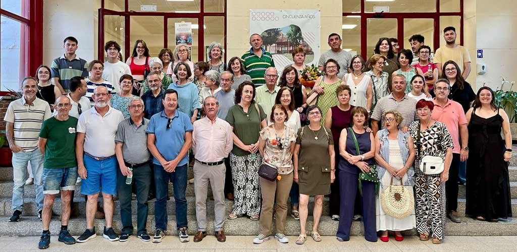 homenaje-luis-sancho-instituto-marques-lozoya-2026-ES-IML_ Homenaje al profesor fallecido Luis Sancho en el instituto Marqué de Lozoya de Cuéllar. | Foto IES Marqués de Lozoya |