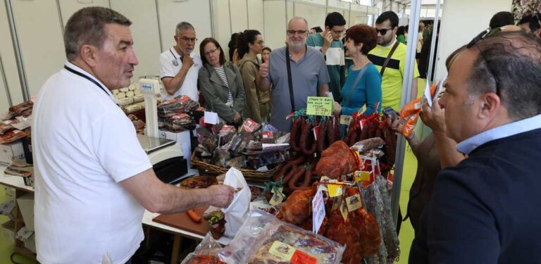 Talleres, catas y música complementan hoy la visita a la Feria de Cuéllar