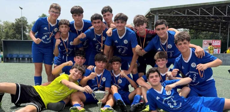 El CD Cuéllar sella un tercer puesto en la Esei Cup Gijón Cadete