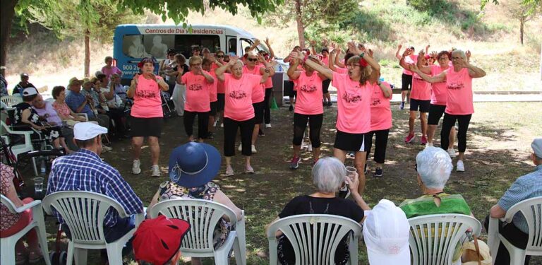 Exhibiciones, talleres y juegos tradicionales en el ‘Encuentro en el parque’ del Centro de Día