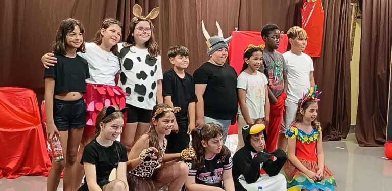 ‘Escuela rural: abierta por obras’ cierra con el estreno de diez obras de teatro en la provincia