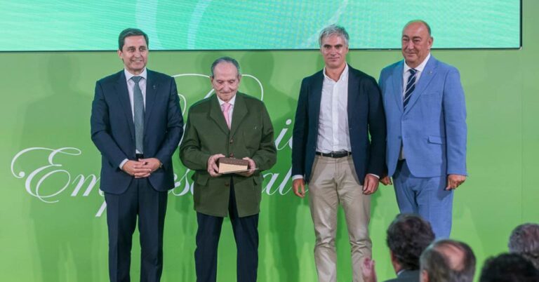 La empresa cuellarana Agropoza, reconocida con el premio Industria e Innovación por la FES