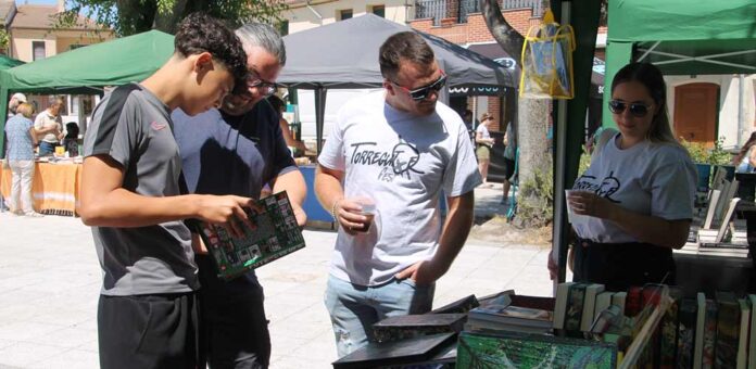 Feria del Libro de Torregutiérrez de 2026. | Foto: Nuria Pascual |