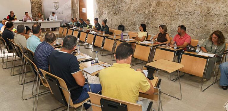 El Ayuntamiento de Cuéllar limpia la zona de Las Máquinas para el paso del encierro y la seguridad de los espectadores