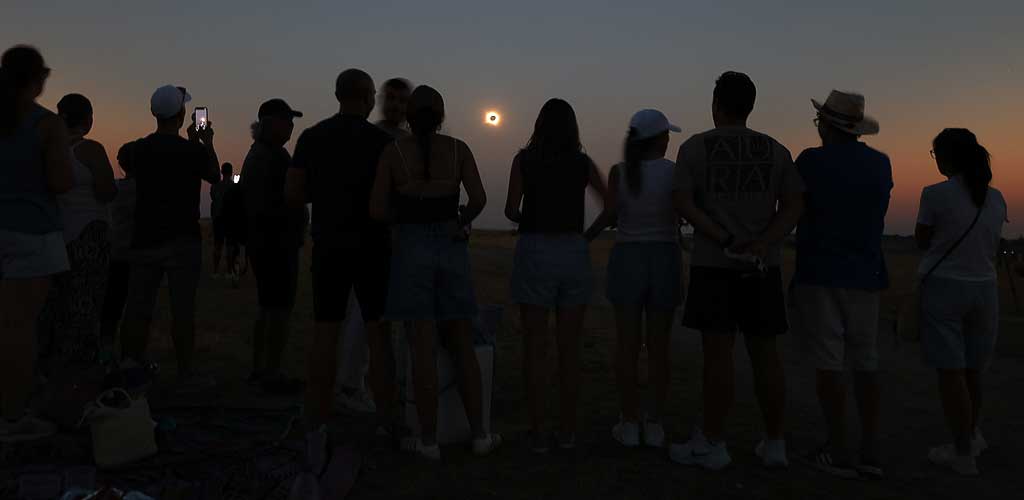 eclipse-solar-total-cuellar-2026-ES-GGG_6977 Eclipse solar total visto desde el paraje de Las Lomas, en Cuéllar. | Foto: Gabriel Gómez |