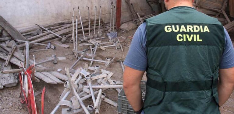 La Guardia Civil detiene a un vecino de Íscar tras el robo de aspersores en Fresneda de Cuéllar