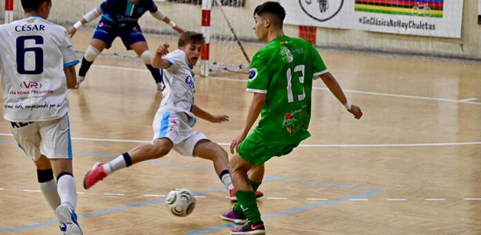 Partido entre el FS Cuéllar Cojalba y el Valverde, temporada 2026-27. | Foto: Jesús Santana |